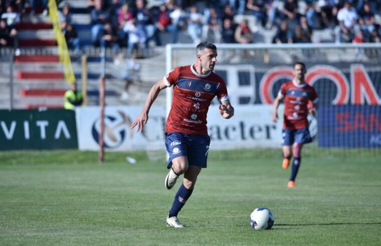 Giacomo Zecca durante Torres-Cesena | Foto Alessandro Sanna