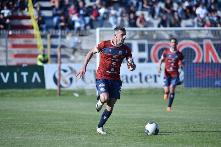 Giacomo Zecca durante Torres-Cesena | Foto Alessandro Sanna