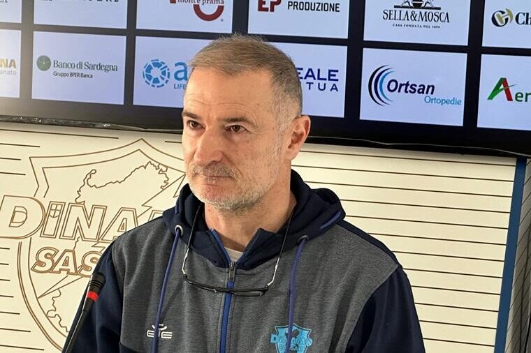 Il coach della Dinamo Sassari Nenad Markovic in conferenza stampa