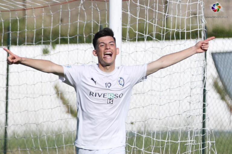 Lorenzo Basciu, attaccante del Carbonia | Foto Facebook Carbonia Calcio