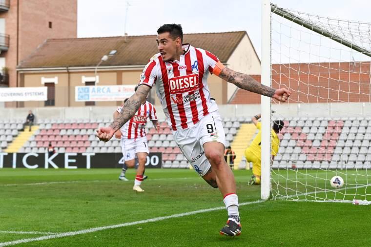 Un'esultanza di Ferrari, attaccante del Vicenza | Foto Facebook Lega Pro