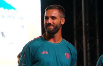 Il capitano del Cagliari Leonardo Pavoletti in occasione della presentazione della squadra a Costa Rei | Foto Centotrentuno