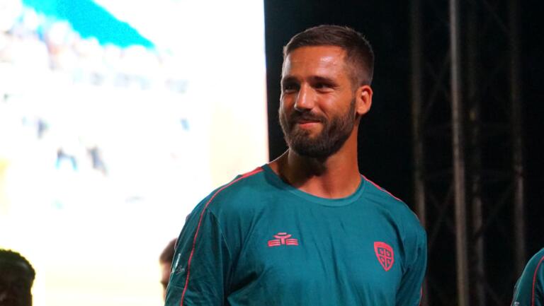 Il capitano del Cagliari Leonardo Pavoletti in occasione della presentazione della squadra a Costa Rei | Foto Centotrentuno