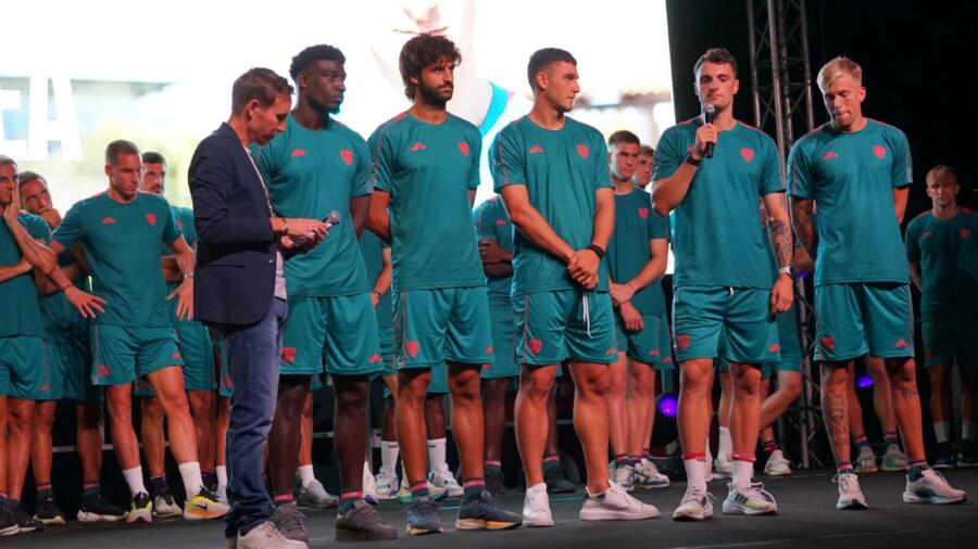 Un momento della presentazione a Costa Rei nel 2024-25 | Foto Centotrentuno