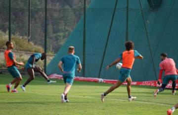 Uno scatto dell'allenamento del Cagliari a Chatillon | Foto Centotrentuno