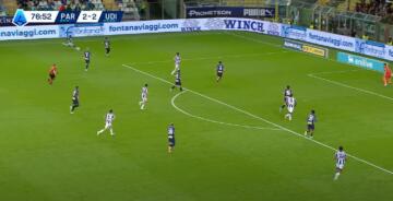 Il cross da cui nasce il 2-3 di Thauvin in Parma-Udinese