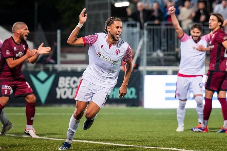 Palomba Esultanza Vis Pesaro