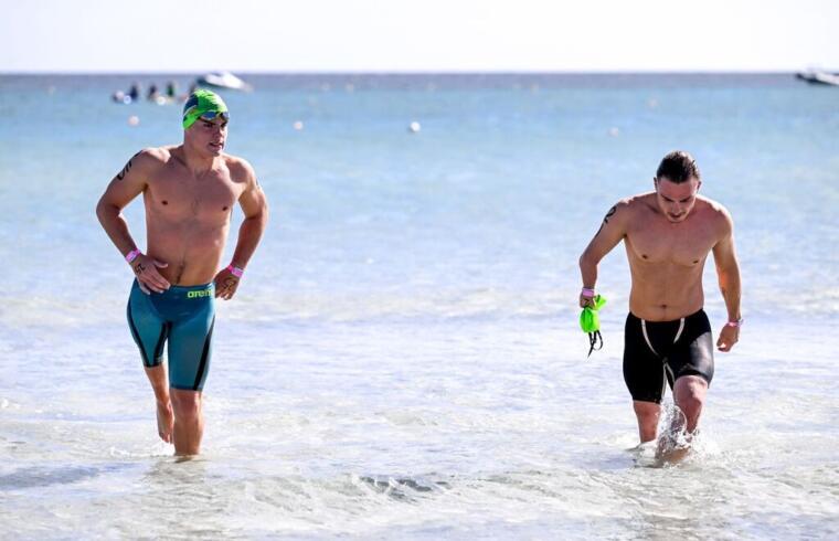 Spiaggia-La-Cinta-Nuotatori-Paralimpici