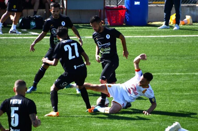 Uno scatto della sfida tra Atletico Uri e Costa Orientale Sarda | Foto Paolo Massaro