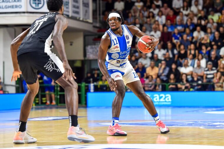 Brian Fobbs durante Dinamo Sassari-Trento | Foto Claudio Atzori