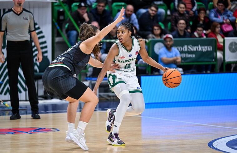 Sparkle Taylor durante Dinamo Sassari-. Zaglebie | Foto Luigi Canu