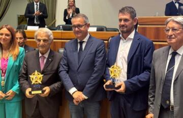 Cerimonia-Premio-Ansmes-Gigi-Riva