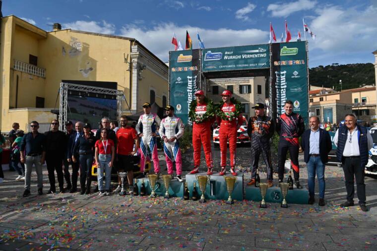 Il podio finale del 21° Rally dei Nuraghi e del Vermentino