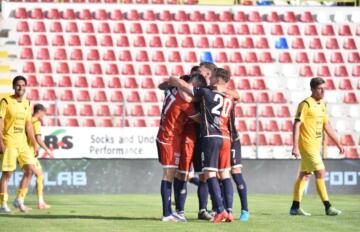 L'esultanza rossoblù al gol di Dametto in Torres-Pianese | Foto Alessandro Sanna