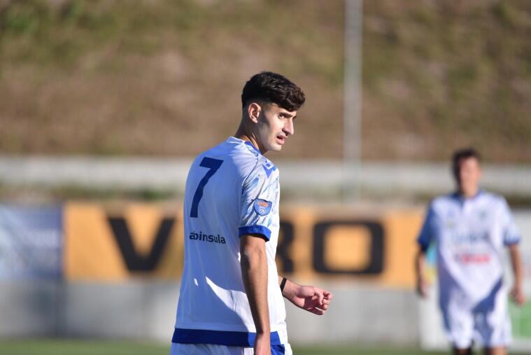 Lorenzo Loru centrocampista del Latte Dolce