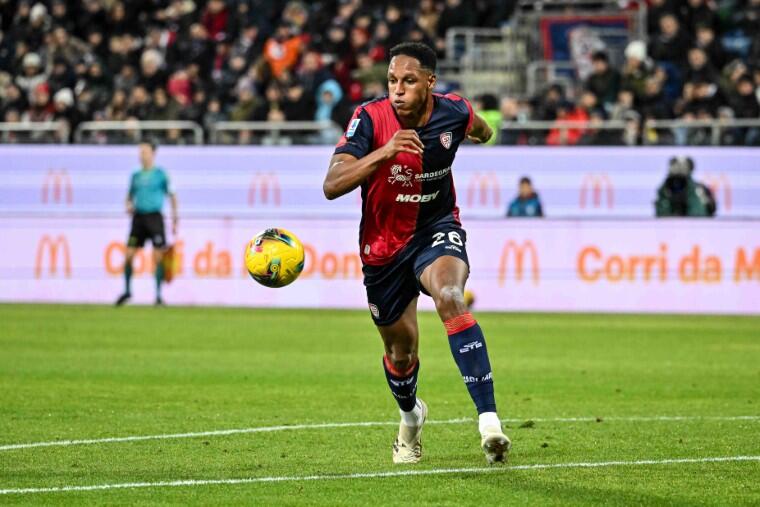 Yerry Mina durante Cagliari-Inter | Foto Luigi Canu