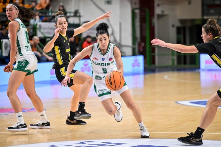 Debora Carangelo durante Dinamo Sassari-Alcantarilla | Foto Luigi Canu