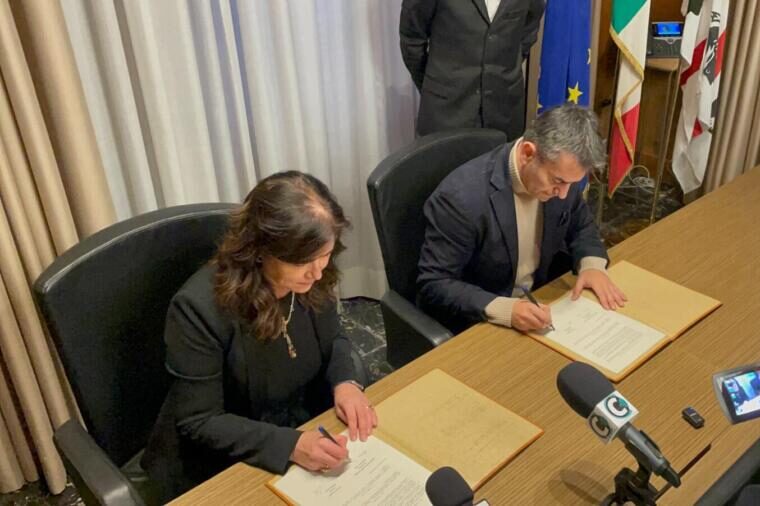 La firma dell'Accordo di programma Regione Sardegna-Comune di Cagliari sul nuovo stadio | Foto Centotrentuno