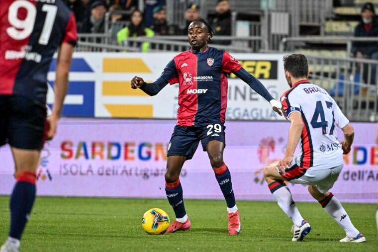 Antoine Makoumbou durante Cagliari-Genoa | Foto Luigi Canu