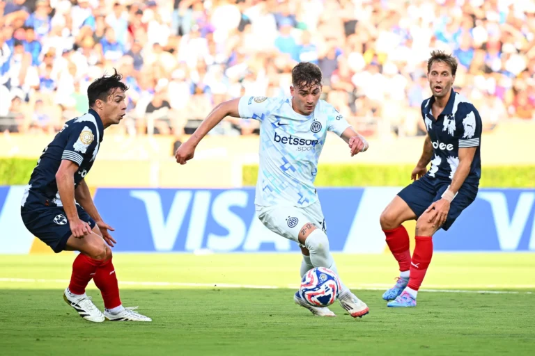 Sebastiano Esposito in azione con la maglia dell'Inter | Foto FC Inter